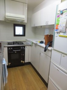 ご夫婦の会話が楽しめる明るい空間に ご夫婦の会話が楽しめる明るい空間に